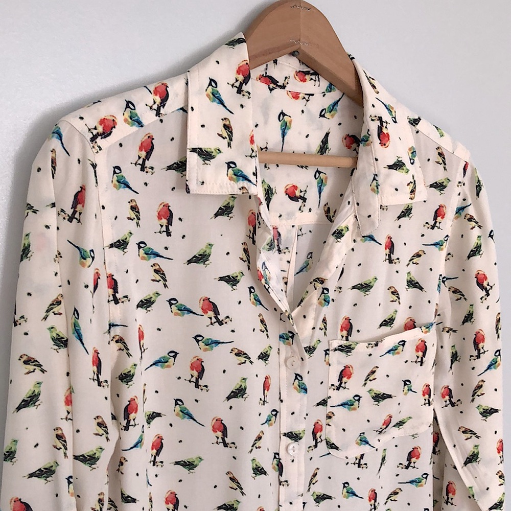 💚 Final Sale Songbird Chickadee Button Down Top Sz S